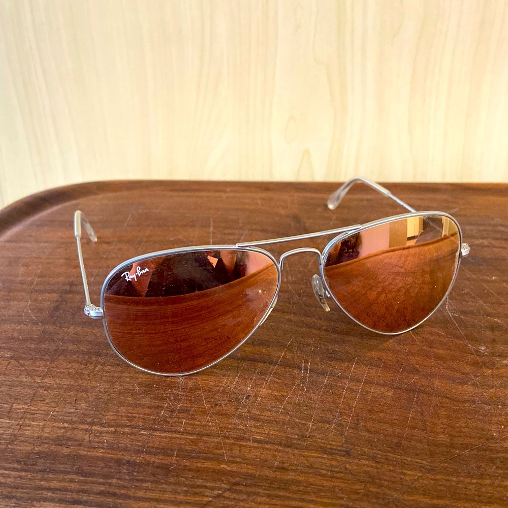 Ray Bans extremely light aviator